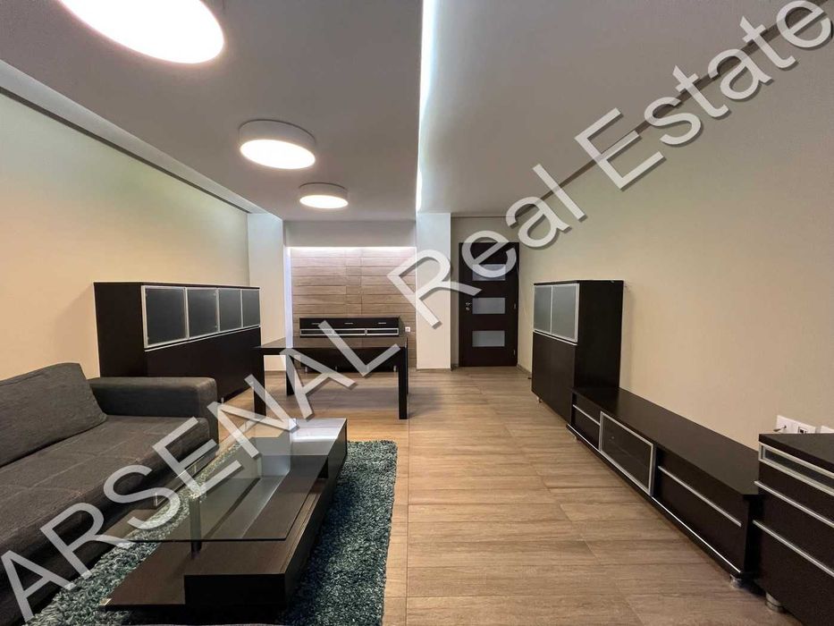 Тристаен апартамент под наем, Иван Вазов