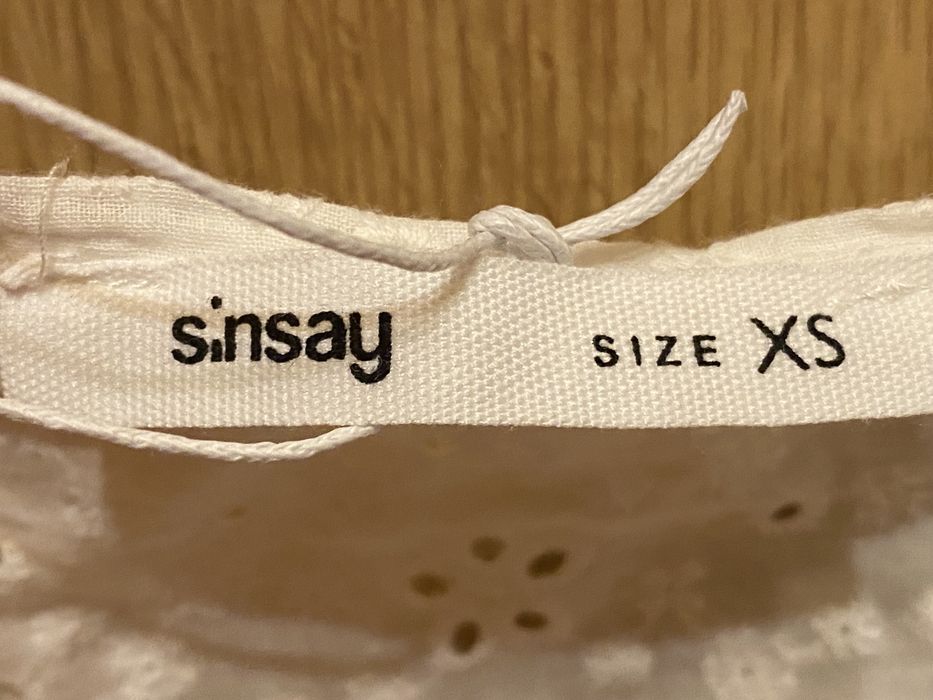 Top Sinsay cu eticheta