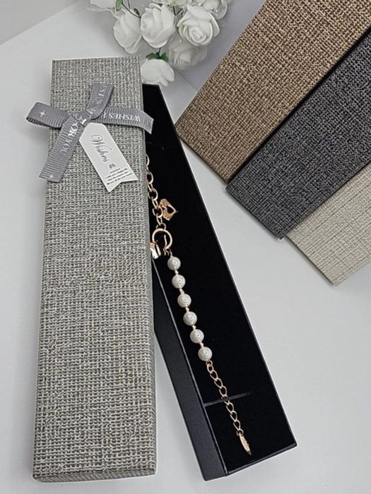 Коробочка для украшений, сережек, часы, для праздников и день рождений