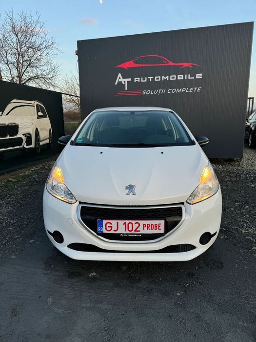 Peugeot 208 Peugeot 208  2014