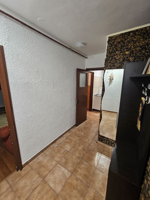 Închiriez apartament 2 camere