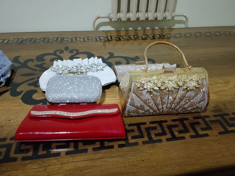 Куйлаклар ва туй кашелеклари сотилади