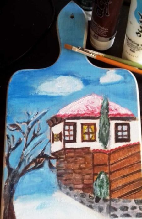 Декоративна ръчно рисувана дъска-един оригинален и запомнящ се подарък