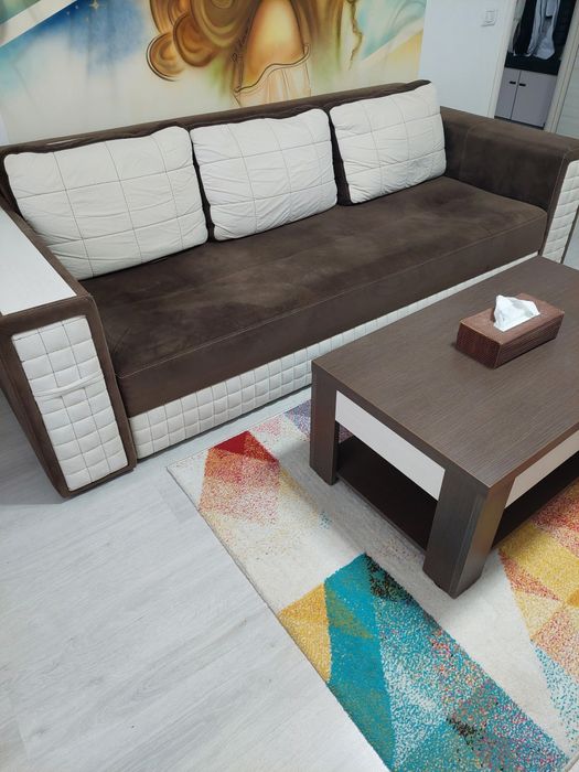 Vând  Canapea Casa Eduard în starea foarte bună