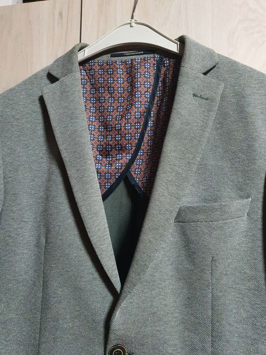 Ново сако с полухастар на TEODOR