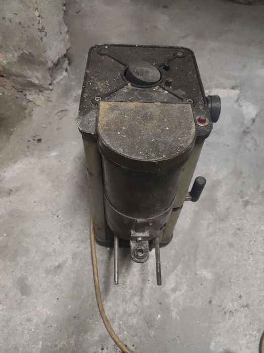 Професионална работеща кафемелачна 220V българско производство Плевен