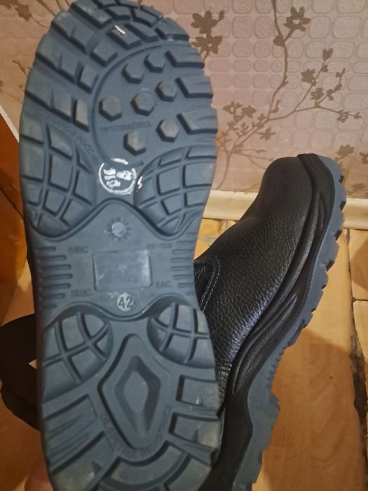Продам  спецсапаги