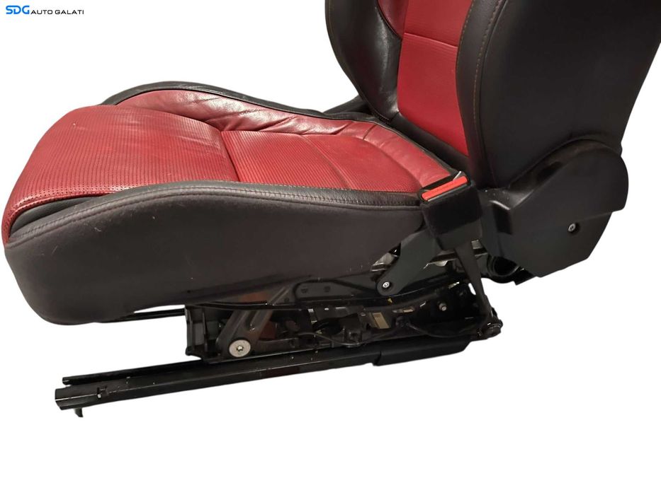 Scaun Dreapta Fata Pasager Piele Rosu Negru Jaguar XF X260 2015 - 2024 [B4765]
