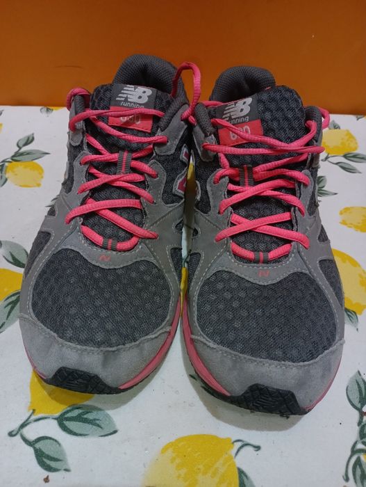 New Balance v630 N 40,5