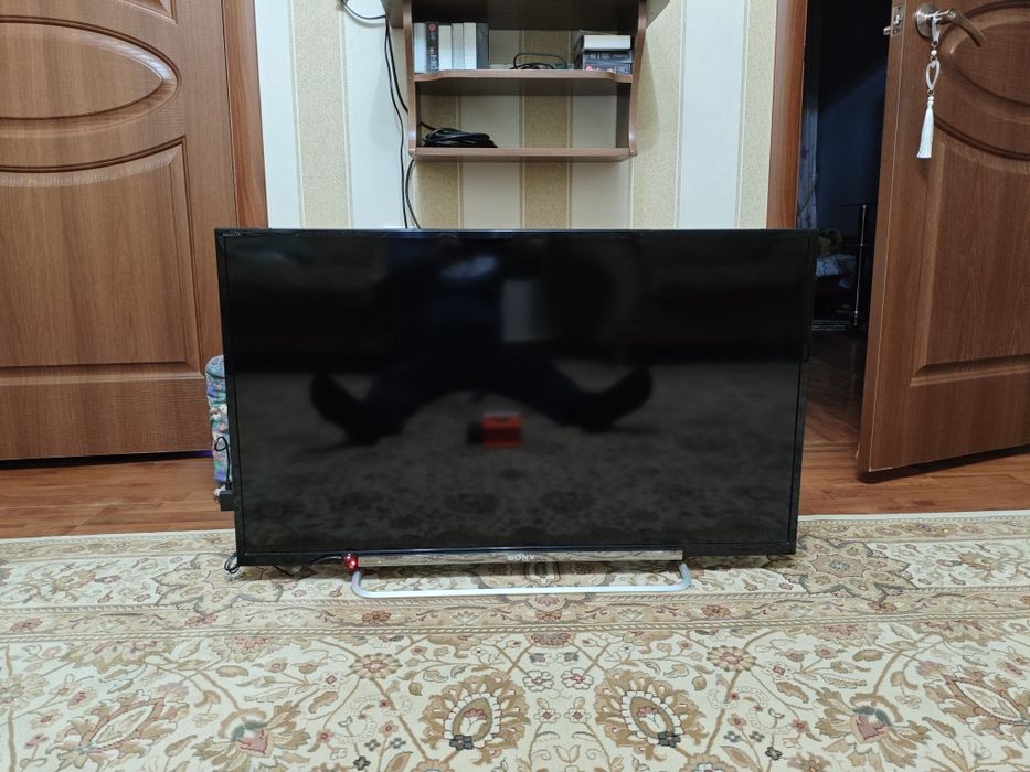Продам телевизор Sony bravia 102 см