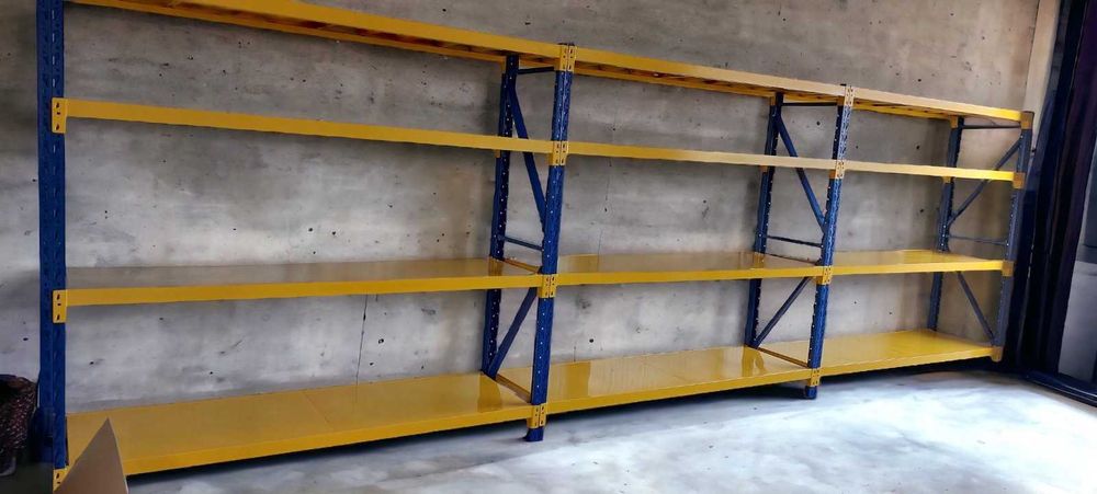 Професионални стелажи рафтове 200/300кг .