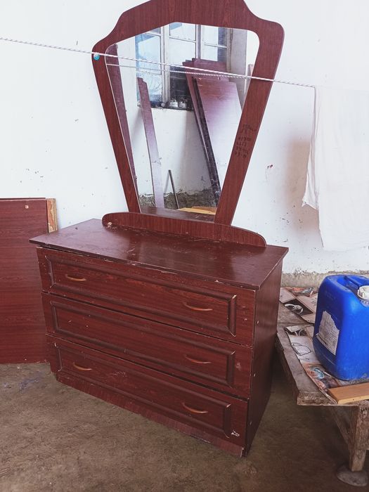 Мэбил сотилади :'''''''''