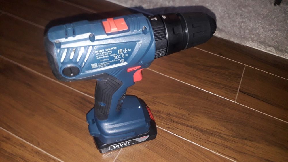 Ударен винтоверт BOSCH GSB 180-Li