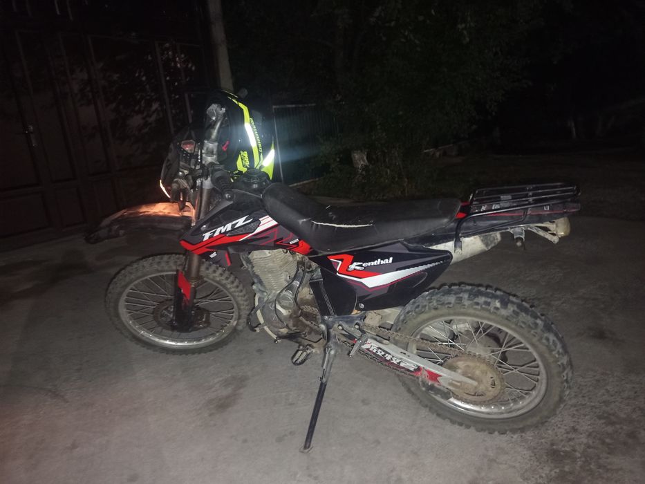 Индуро 250куб состояние хорошее