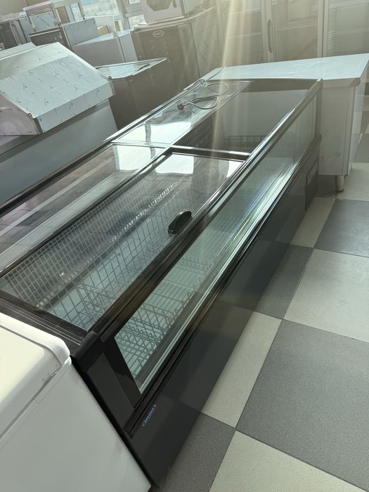 Шымкент Витрины холодильные морозильники