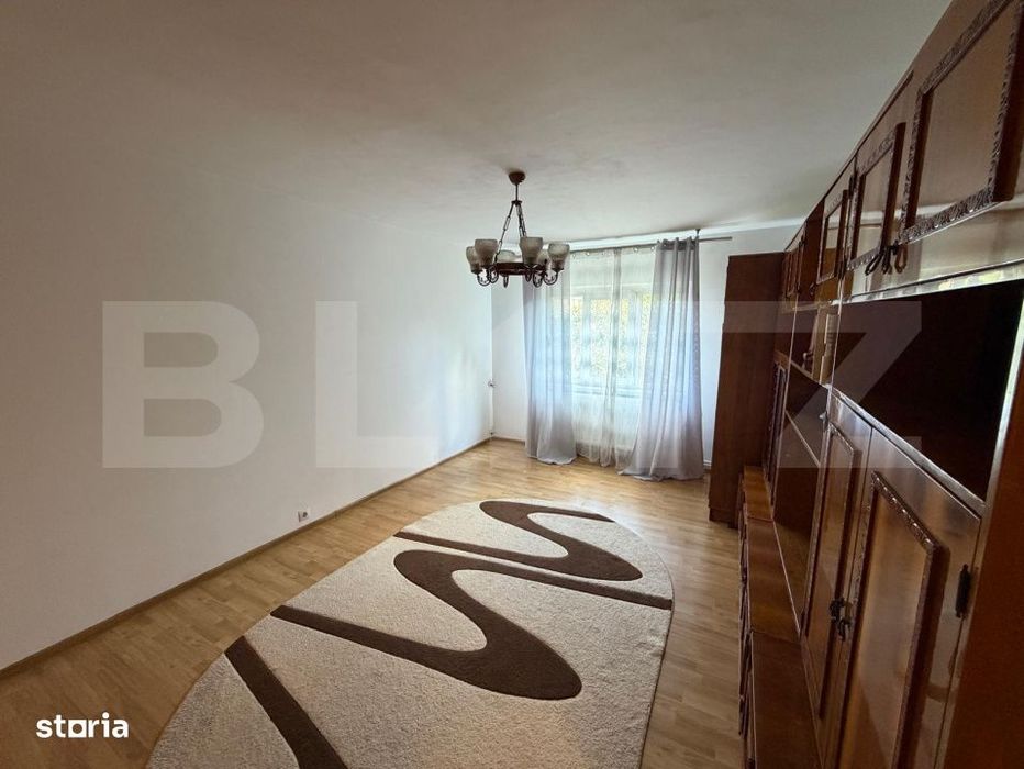 Apartament 3 camere decomandat, etaj 3, Rovine, zona Posta din Rovine