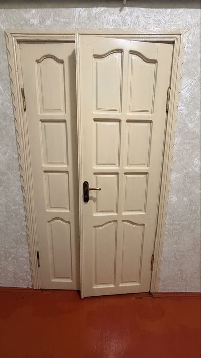 Деревянные  Двери по 20тыс. с торгом