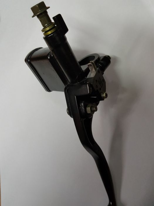 Maneta frana scuter cu rezervor pentru ulei dreapta sau stanga