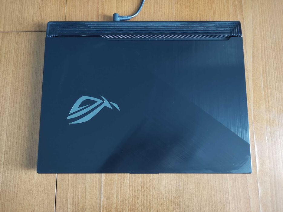 Лаптоп - Rog Strix G15