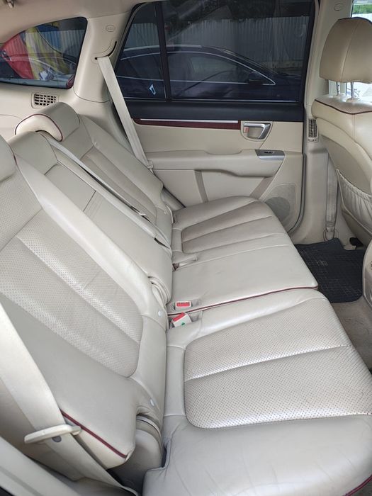 Vând Hyundai Santa Fe 2.2 CRDi 4×4