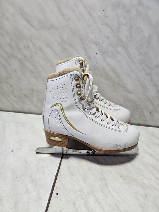 Patine gheata 59 patinaj artistic Bladerunner  marime 35  ( 22,5 cm