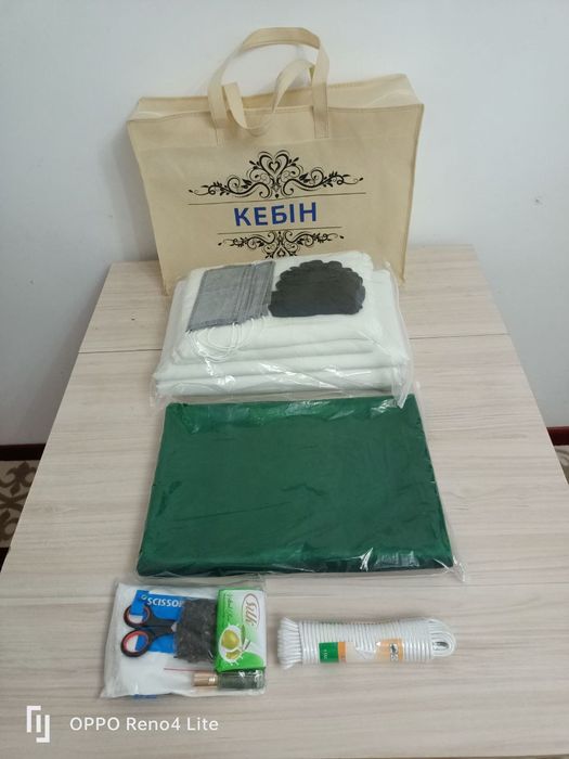 Ерлердің аузындағы үлкен клитор және спермы