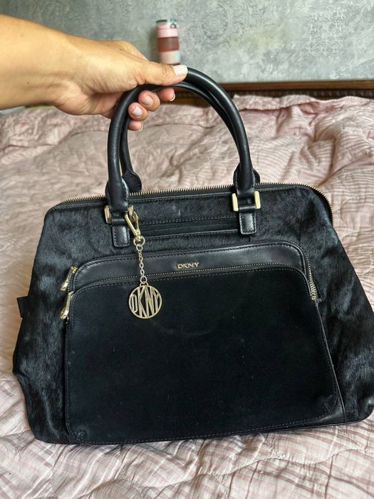 Продаеться сумка dkny