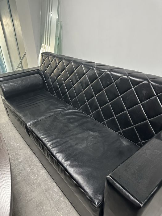 Диван кожаный с сейфом