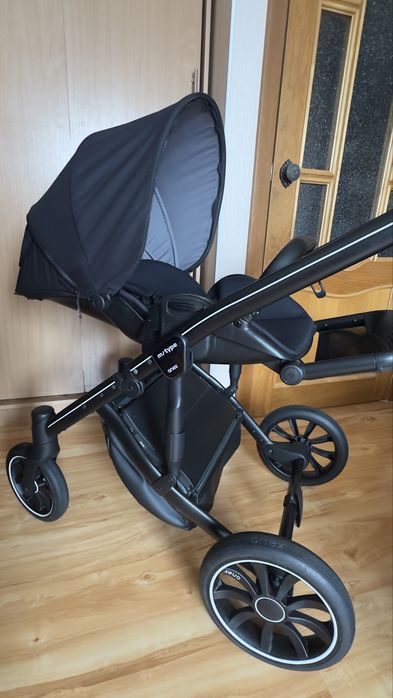 Продам коляску anex m/type