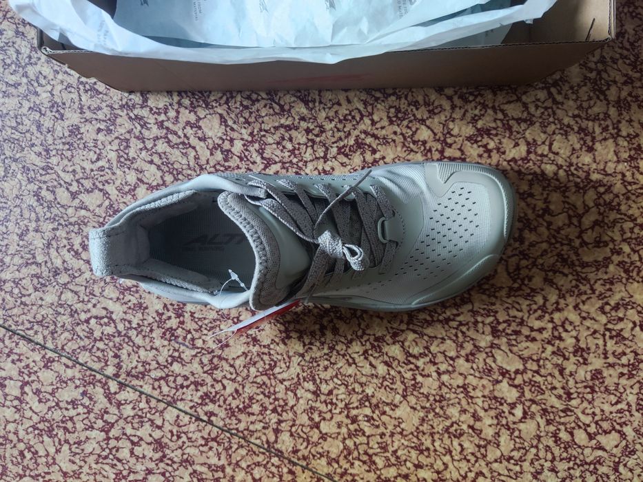 Altra olympus 6 vibram eur 44