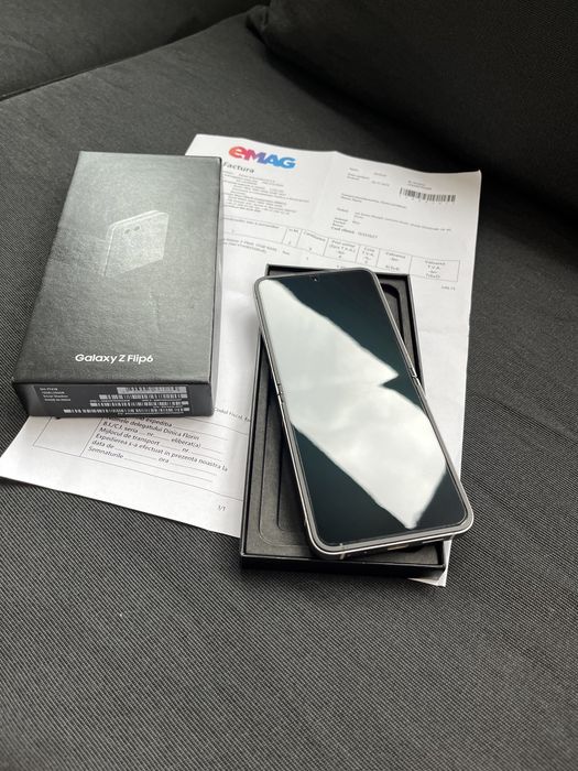 Samsung FLIP 6 256GB 12GB RAM Silver Garantie 09.11.2026