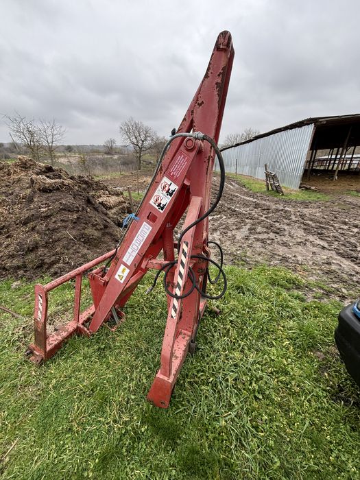 Товарач за ролони бали