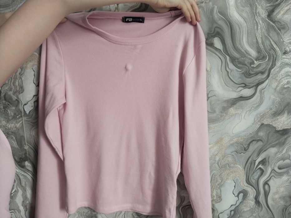 Продаётся лонгслив размер XL