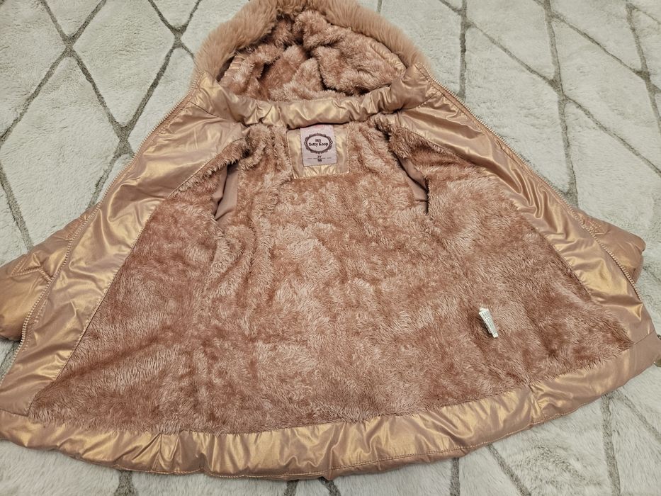 Розово зимно яке с голяма гугла и пух 98см.