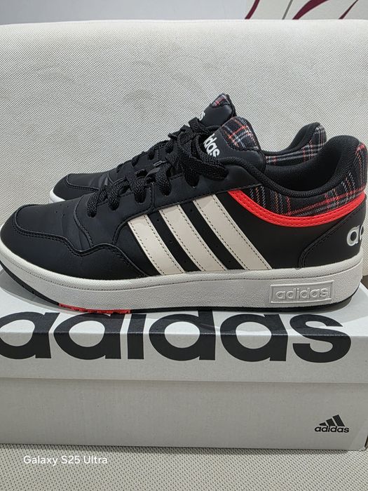 Adidași din piele nr 43
