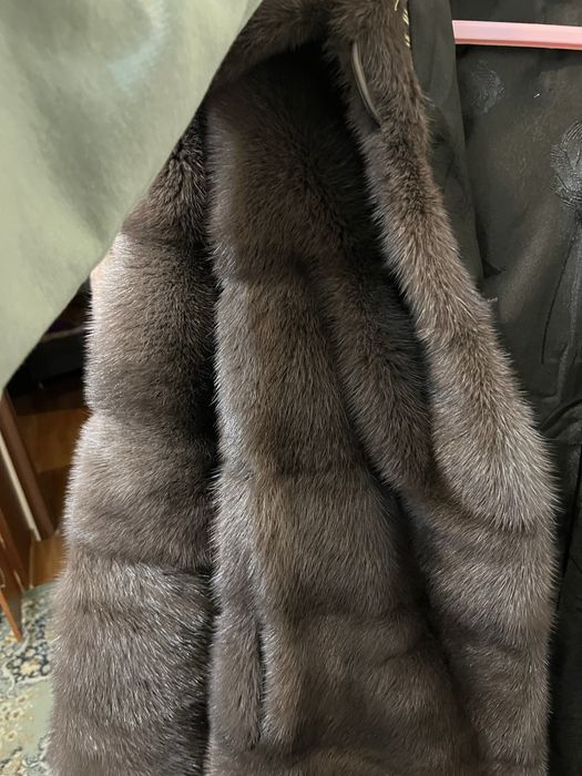 Продаю норковую шубу
