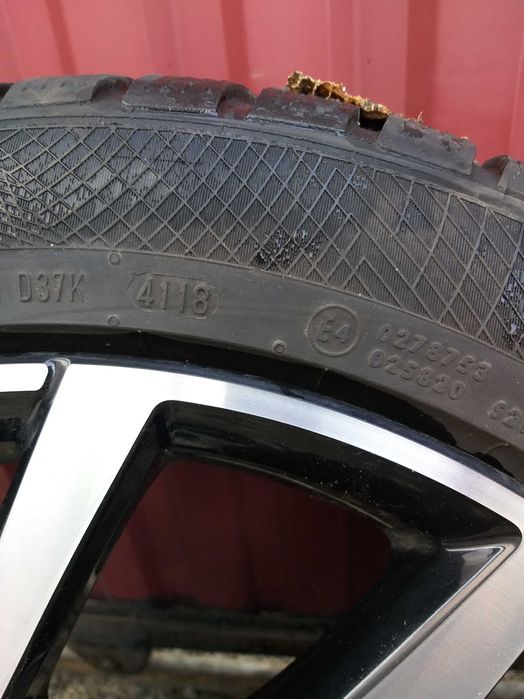 Set 4 anvelope Continental wintercontact 235 45 r18 ci137