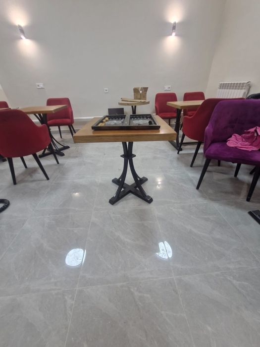 Продам стол 4 штуки