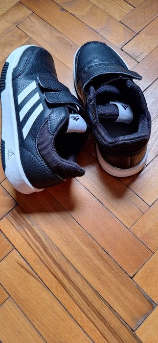 Обувки Adidas 30 номер