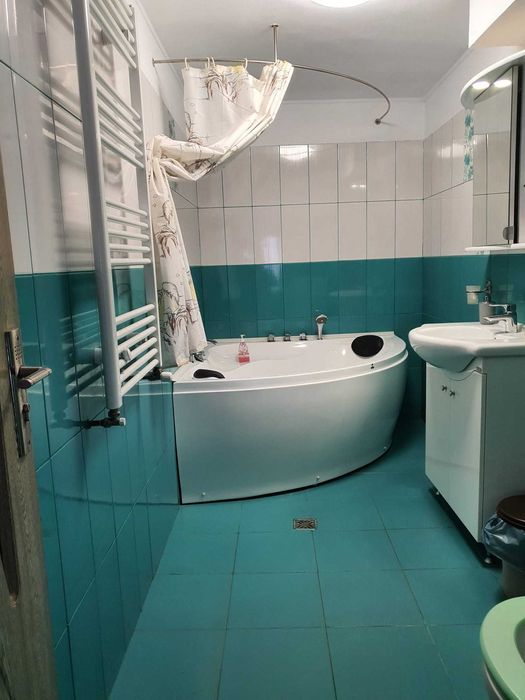 Pensiune D+P+M si anexe, teren 613 mp in Calimanesti -Jiblea