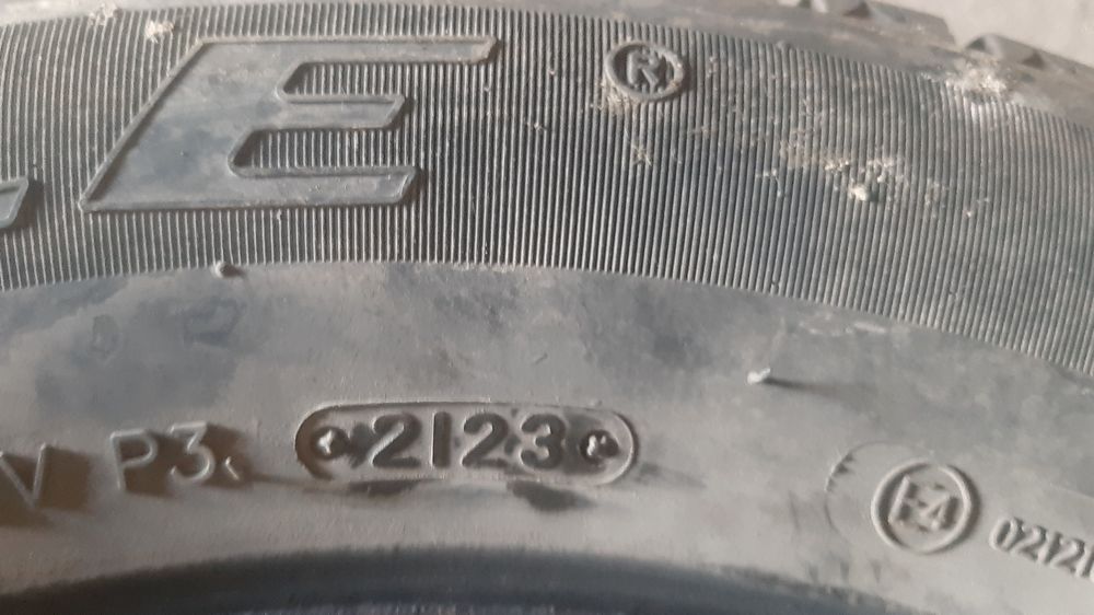 Шины зимние R 15  4 штуки
