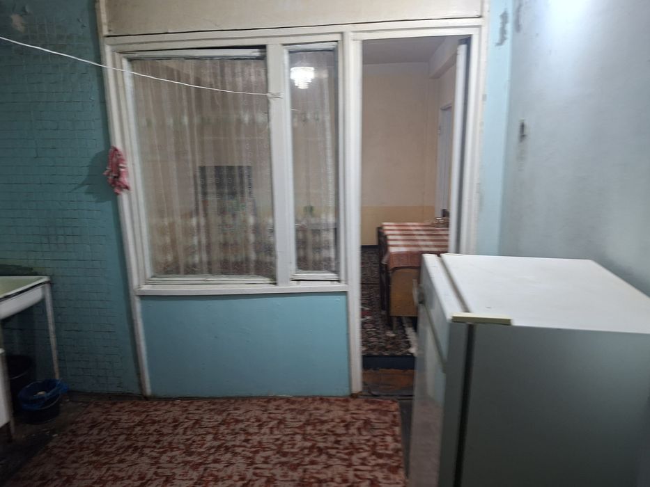 Uy sotiladi(2 xonali), mo'ljall xalqlar do'stligi saroyi!