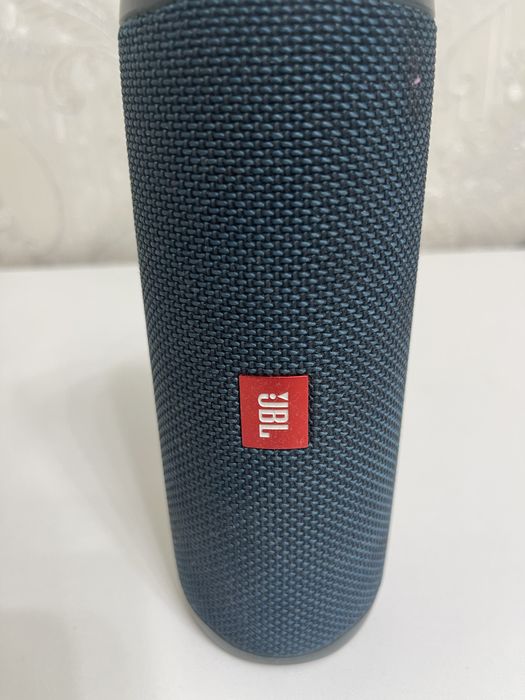 Продам колонку JBL