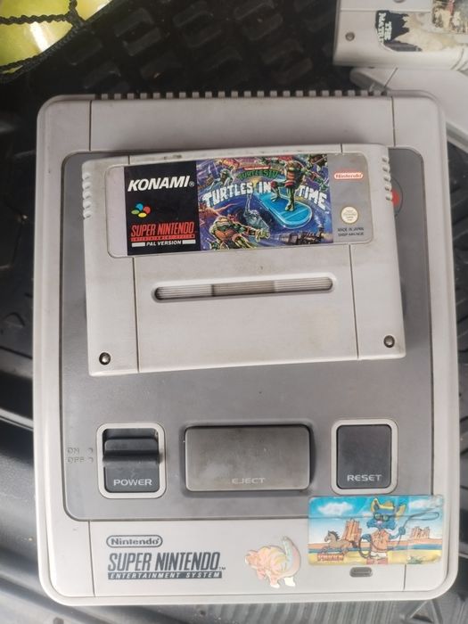 Super Nintendo продам с телевизором