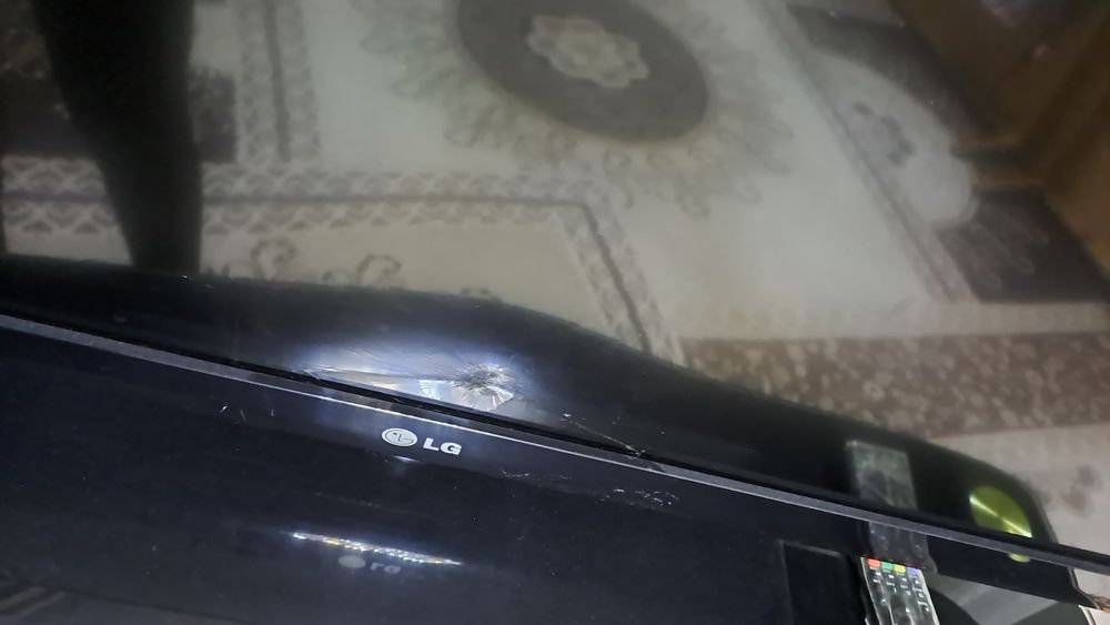 Продам Телевизор LG