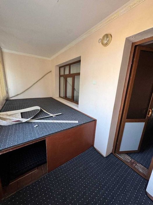 Уй сотилади 3 хонали