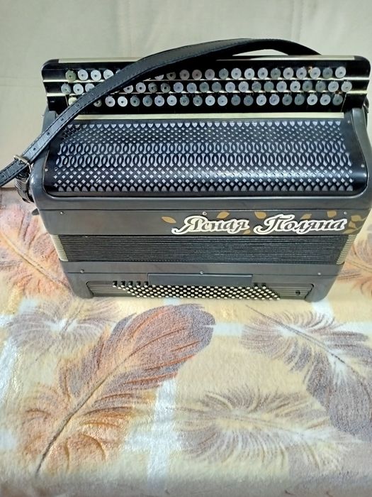 Продам баян "Ясная Поляна"