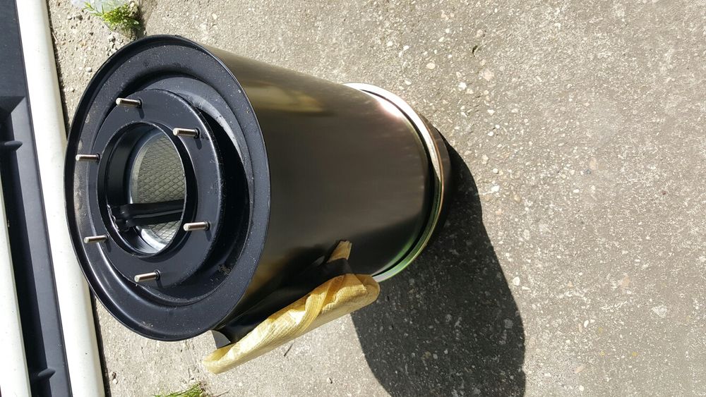 Filtru aer carcasa metalica donaldson