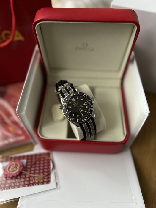 Omega Seamaster Diver 300M “James Bond 007” 42 mm