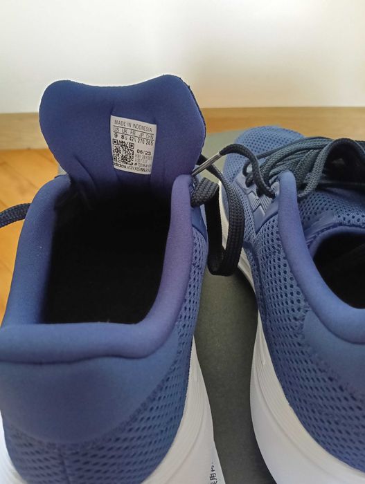 Маратонки Adidas Response Runner U